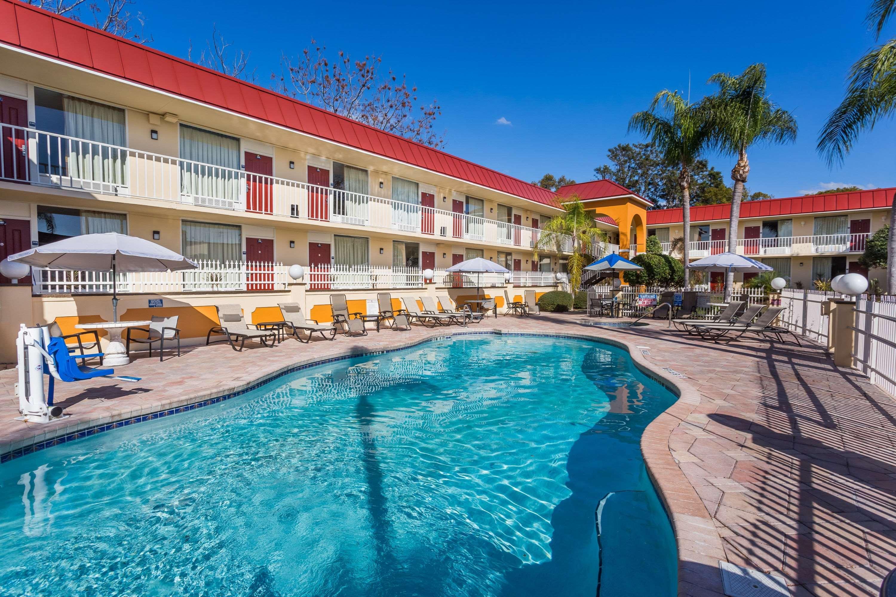 Days Inn & Suites By Wyndham Port Richey Kültér fotó