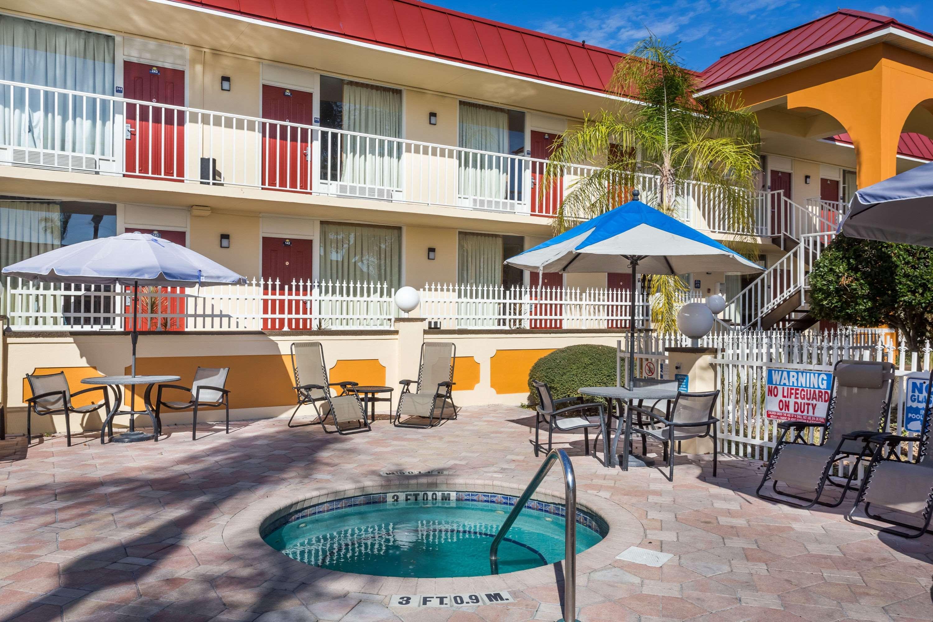 Days Inn & Suites By Wyndham Port Richey Kültér fotó