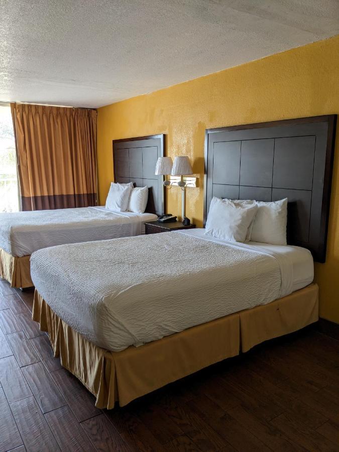 Days Inn & Suites By Wyndham Port Richey Kültér fotó