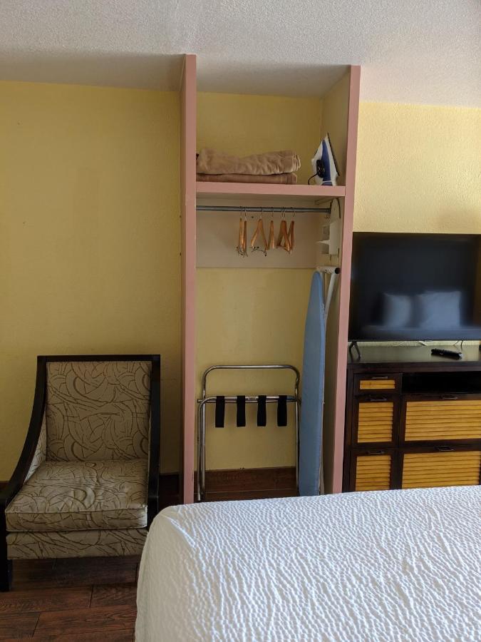 Days Inn & Suites By Wyndham Port Richey Kültér fotó
