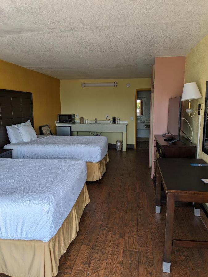 Days Inn & Suites By Wyndham Port Richey Kültér fotó