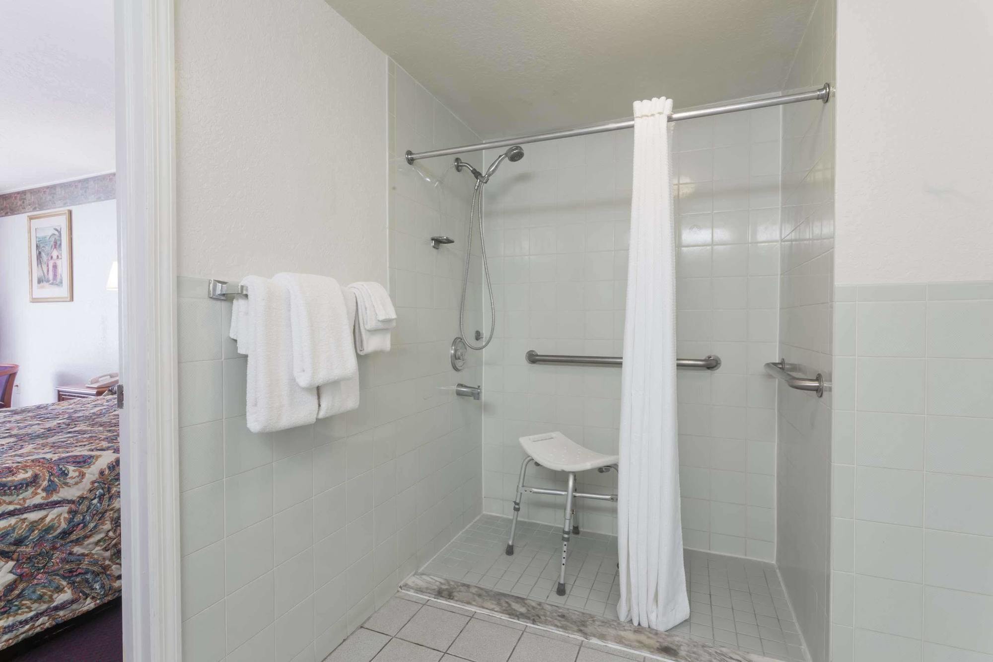 Days Inn & Suites By Wyndham Port Richey Kültér fotó