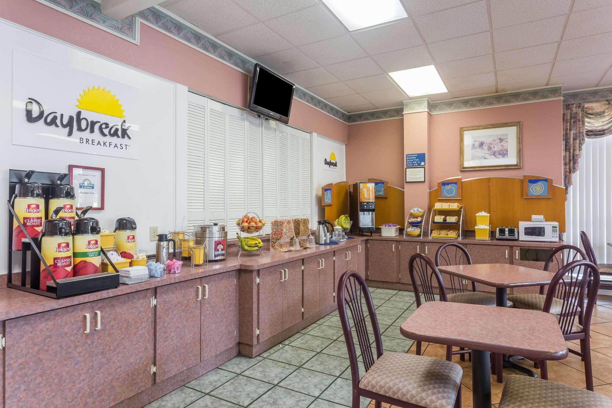 Days Inn & Suites By Wyndham Port Richey Kültér fotó